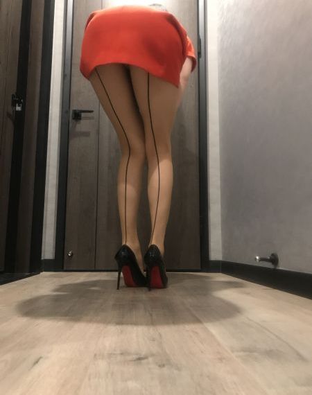 和女部长一起出差在线播放中文_720动漫在线观看